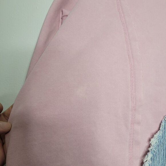 Bluevelvet pink oversized star plaid patch distressed v neck pullover Size Med - Picture 9 of 11